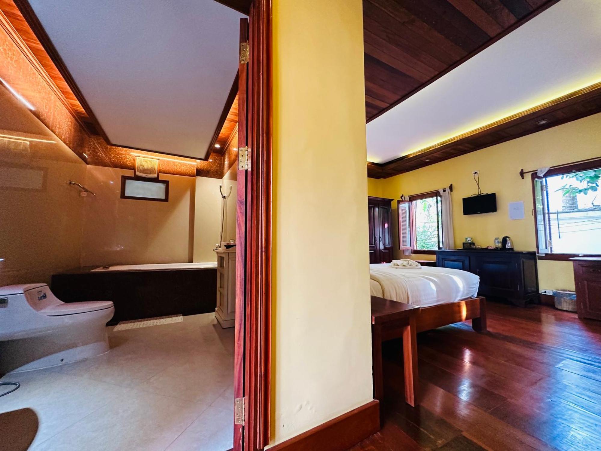 Villa Phonethip Mekong Riverside Луангпхабанг Экстерьер фото